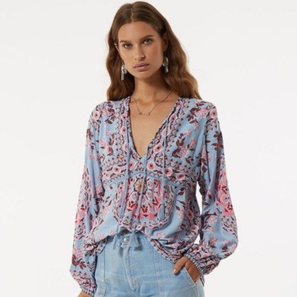 Spell and the Gypsy Pandora Top 🩵 - Picture 2 of 6